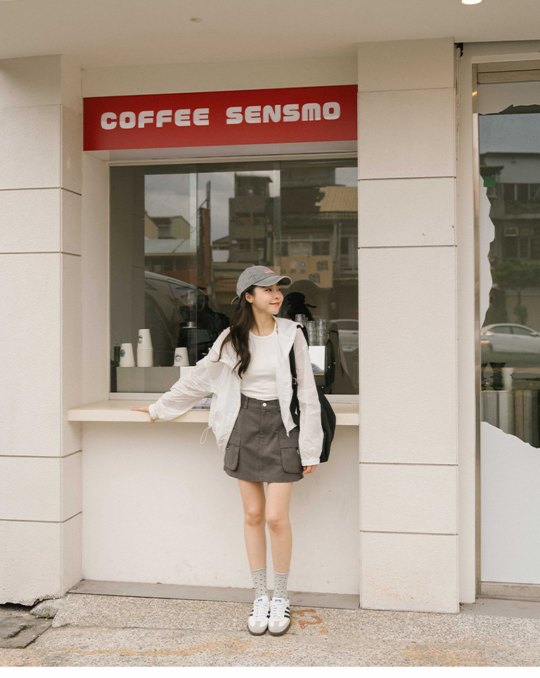 カーゴミニスカート” 2色展開