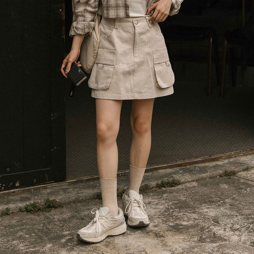 カーゴミニスカート” 2色展開