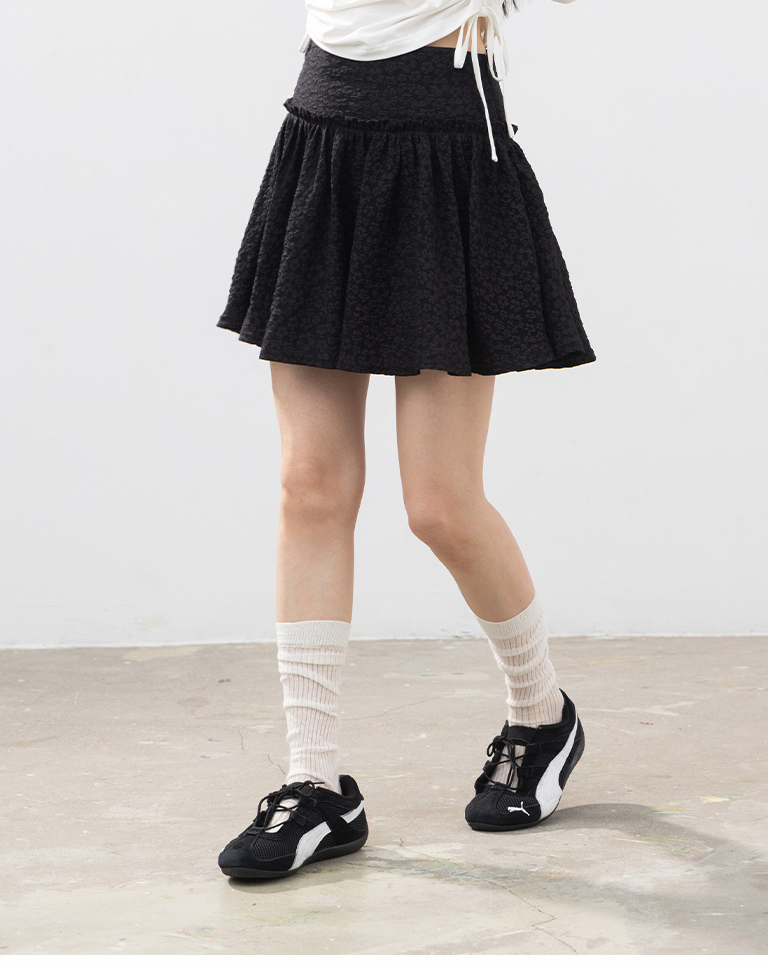 ジャカードフリルミニスカート 2色展開