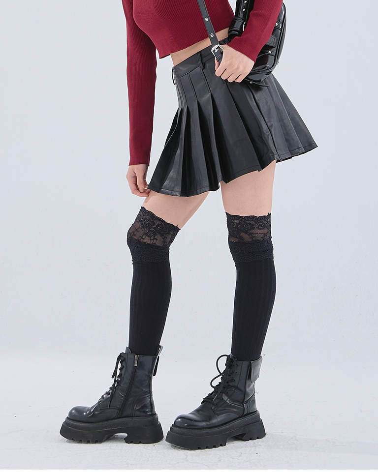 プリーツステッチレザースカート  2色展開