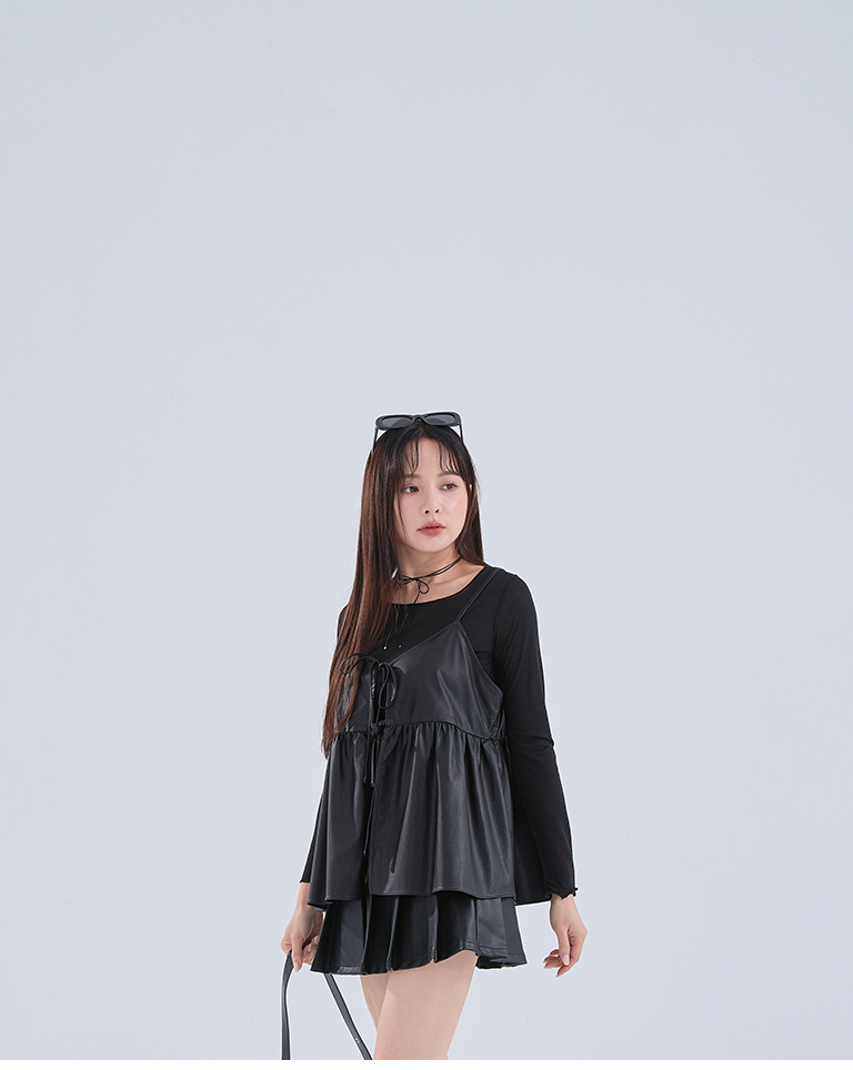 プリーツステッチレザースカート  2色展開