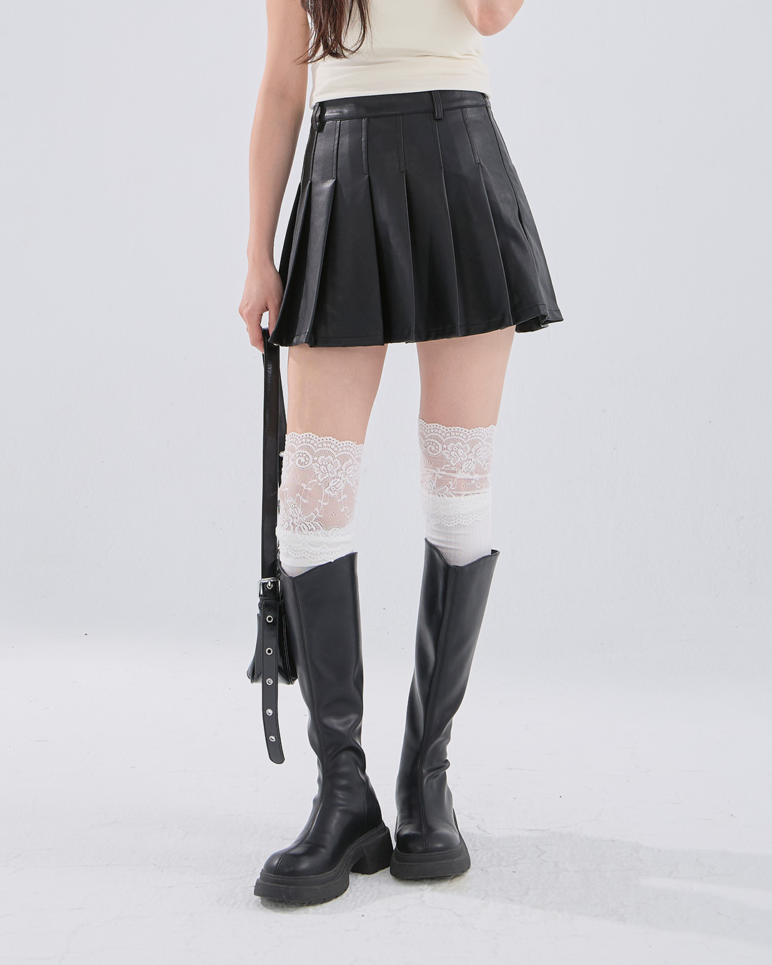 プリーツステッチレザースカート  2色展開