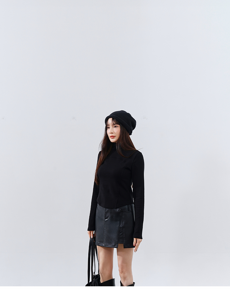 スリットフェイクレザーミニスカート 2色展開