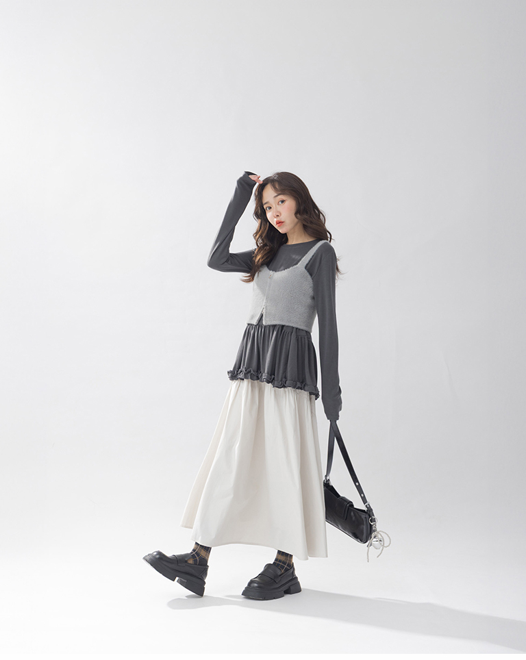 アーチカットスカート 2色展開