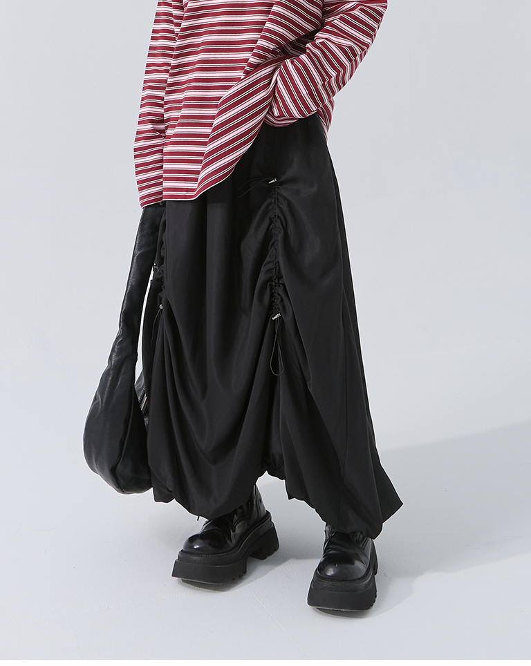 ギャザーヘムバルーンロングスカート 2色展開