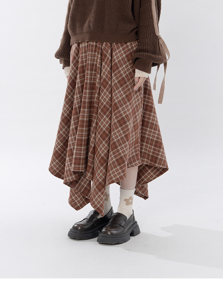 チェックイレギュラーヘムスカート 2色展開