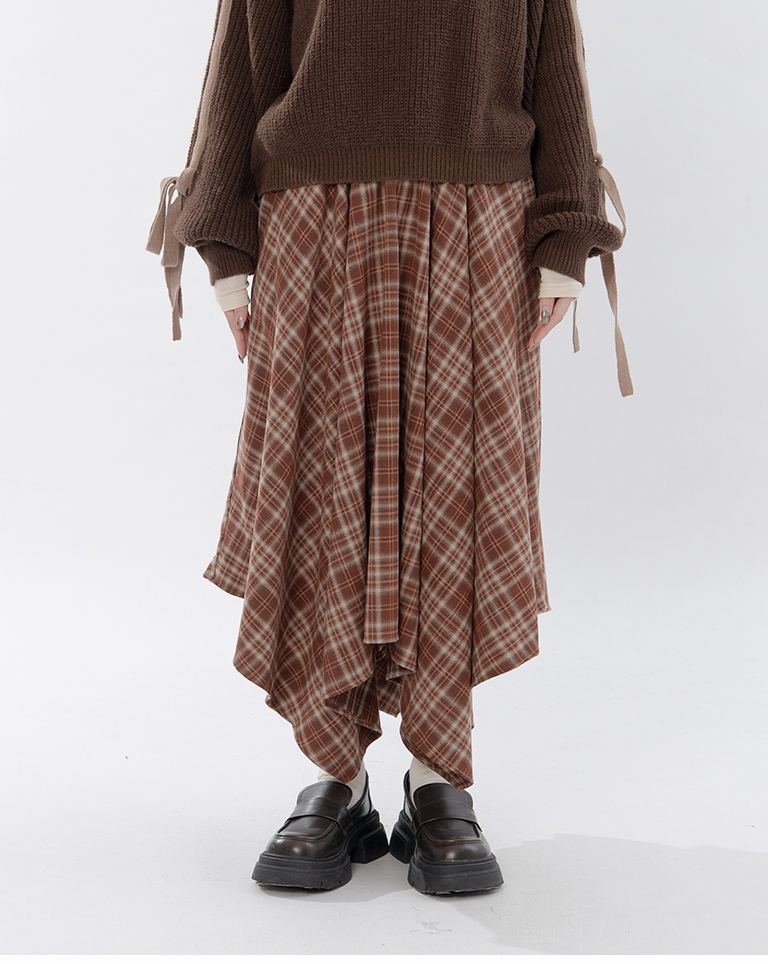 チェックイレギュラーヘムスカート 2色展開