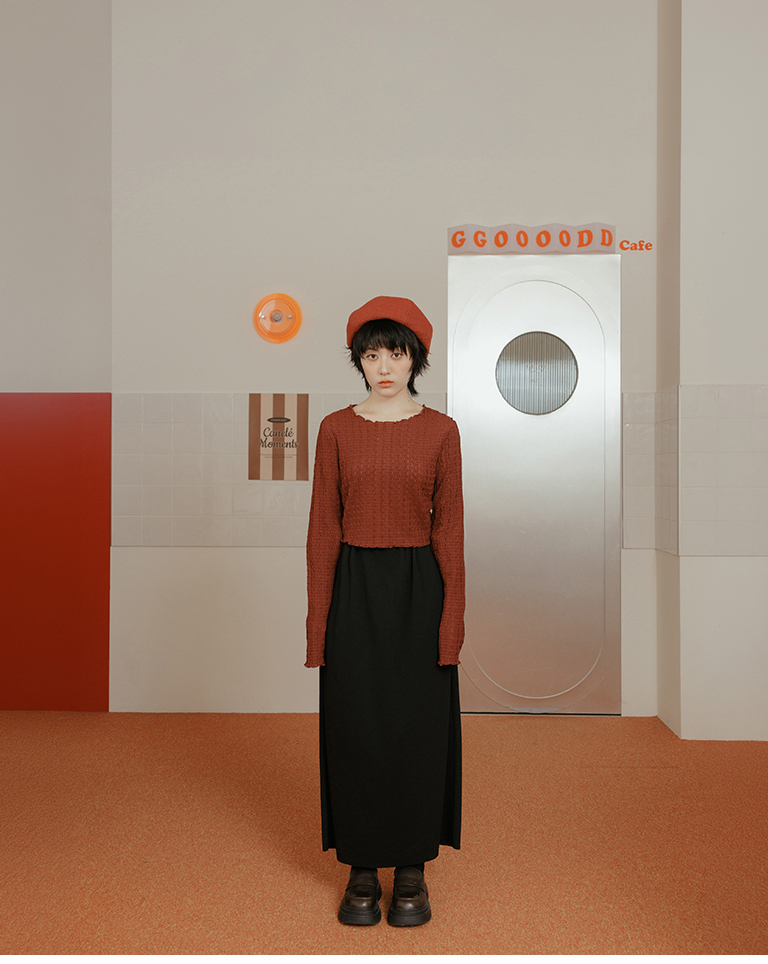 バックスリットストレートスカート ブラック