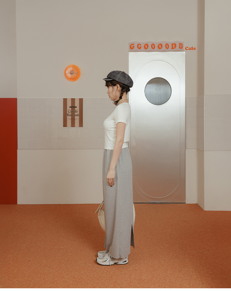 バックスリットストレートスカート グレー