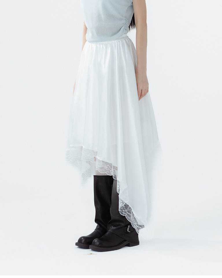 アシンメトリーレースサテンフレアスカート  2色展開