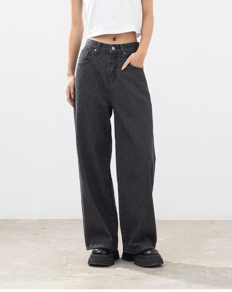 ローライズデニムパンツ