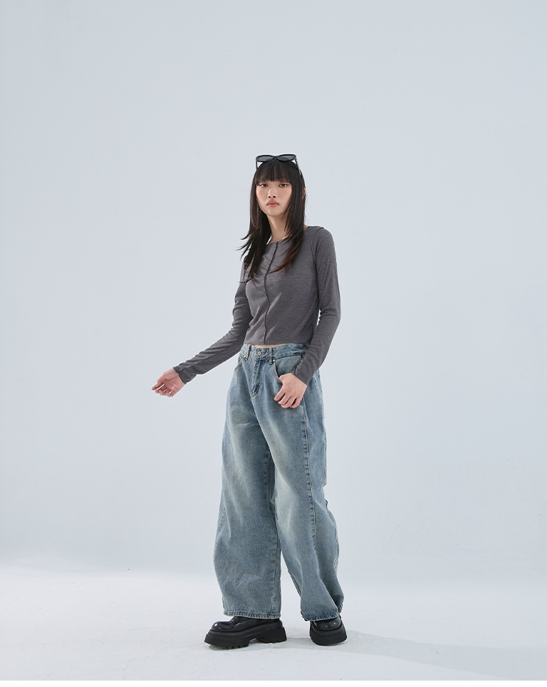 ユニセックスプリーツデニムパンツ