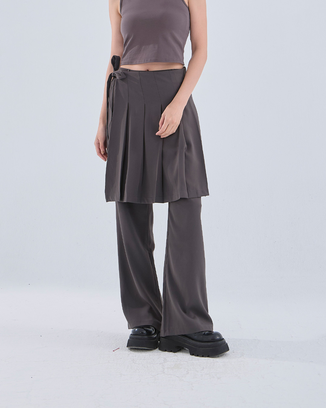 プリーツスカートーピーススラックス  2色展開