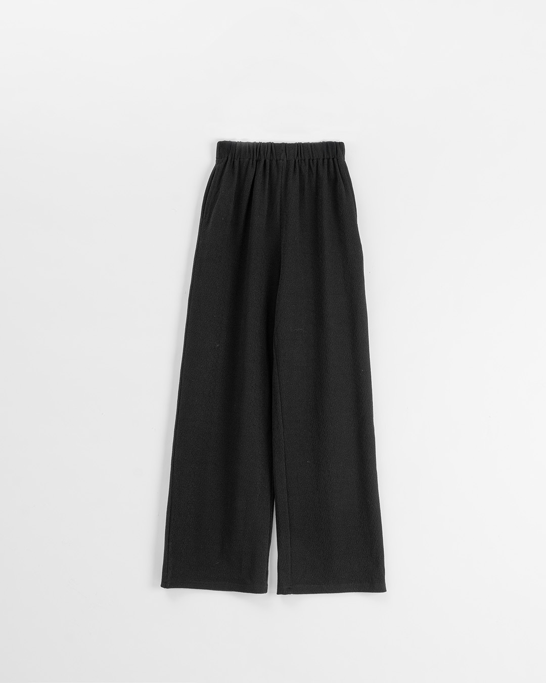 ストレートパンツ ブラック