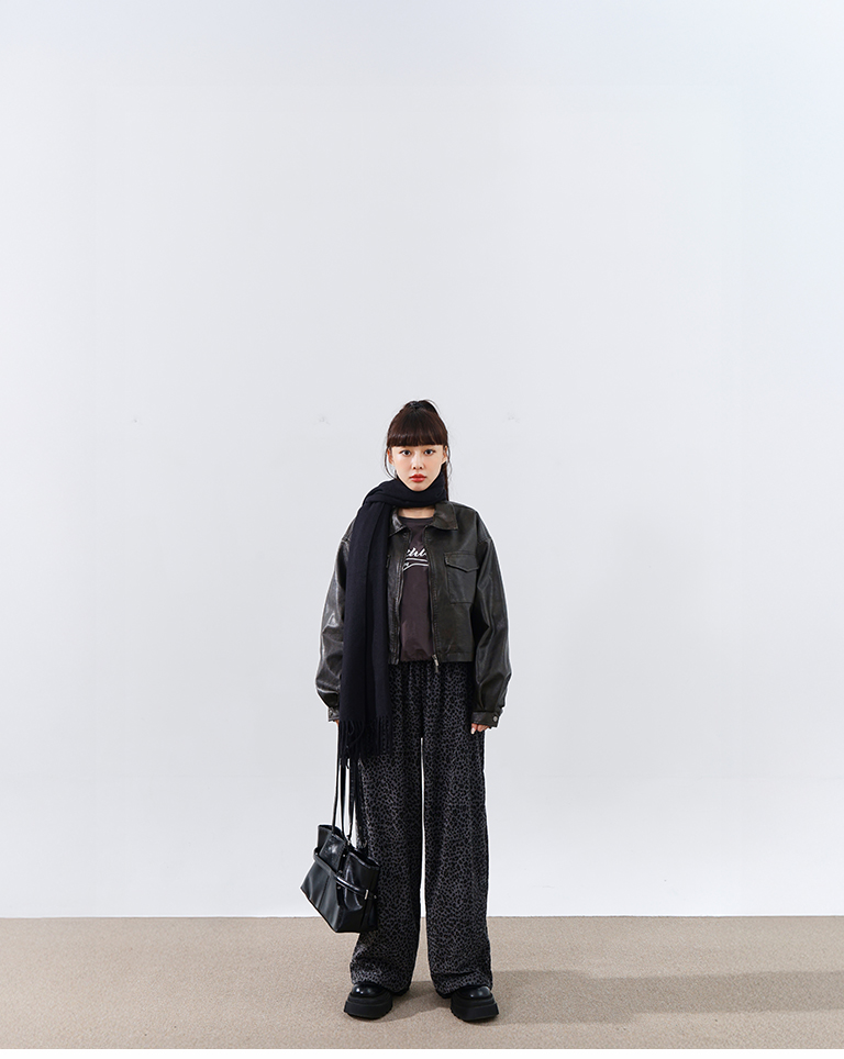 レオパード光沢フリースパンツ 2色展開