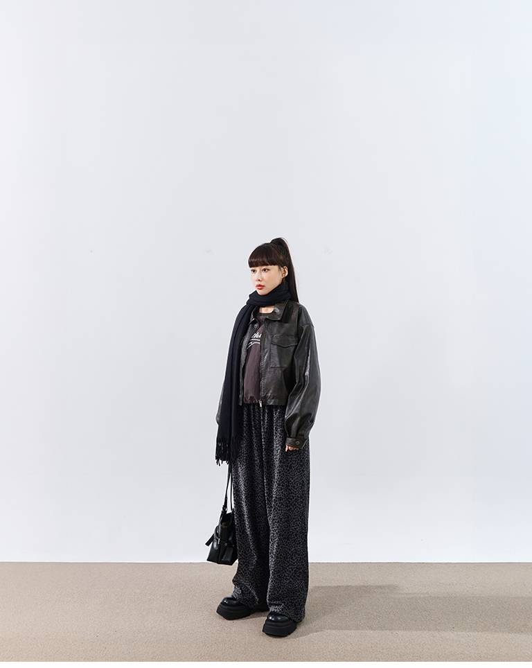 レオパード光沢フリースパンツ 2色展開