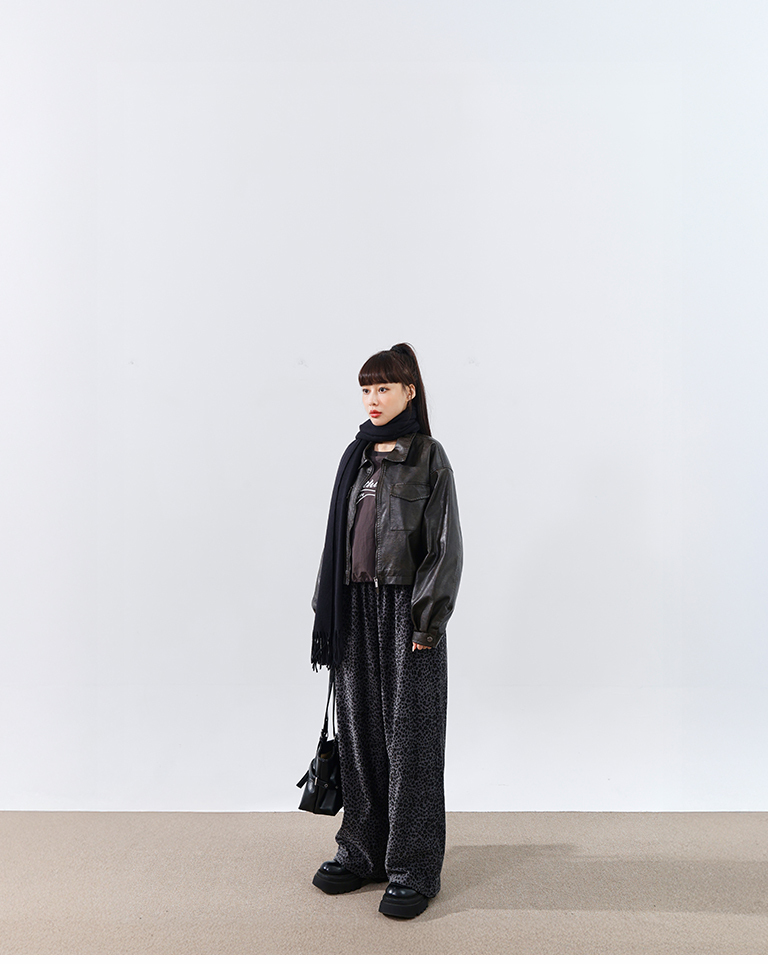 レオパード光沢フリースパンツ 2色展開