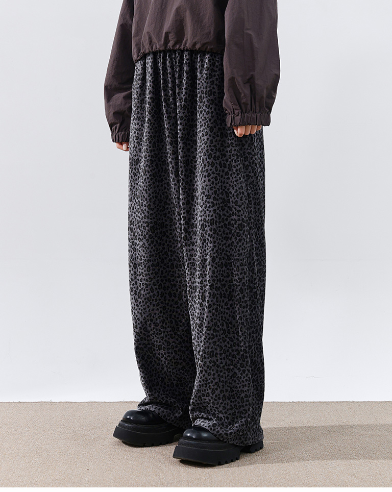 レオパード光沢フリースパンツ 2色展開