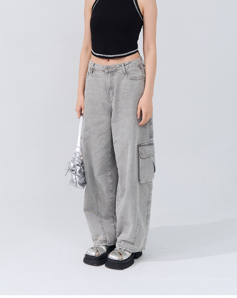 コクーンシルエットカーゴデニムパンツ