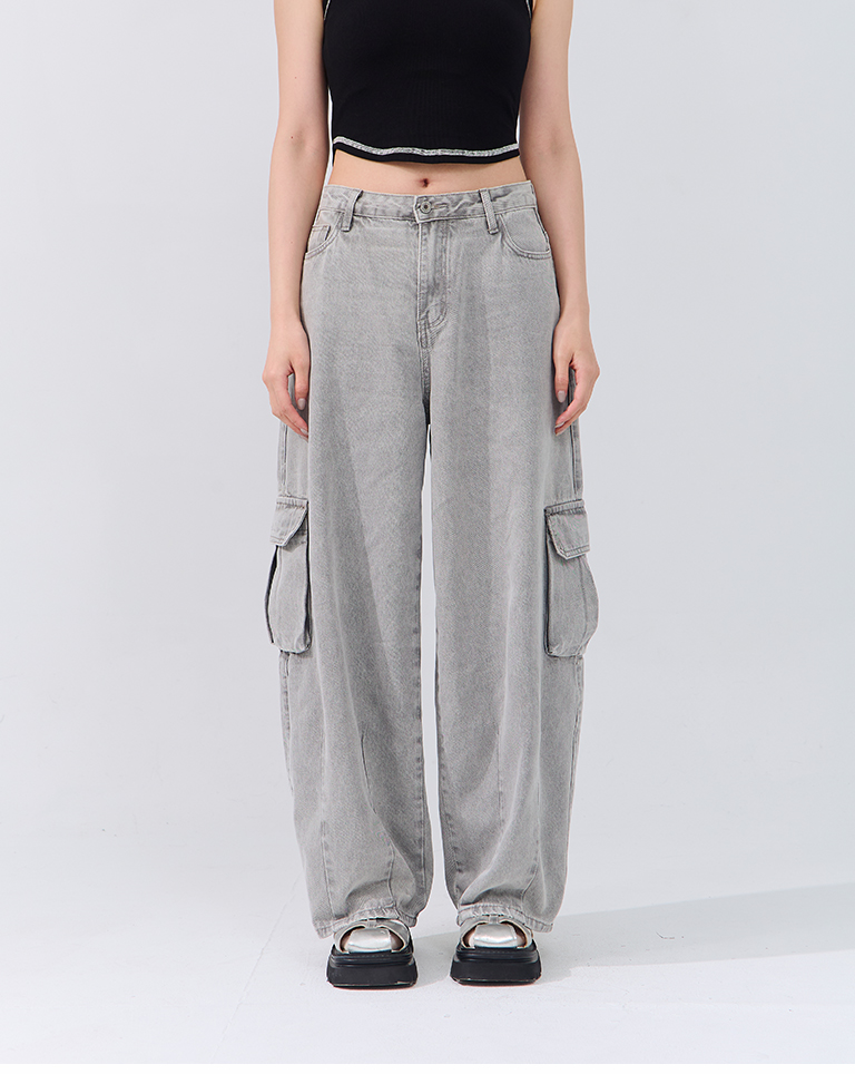 コクーンシルエットカーゴデニムパンツ
