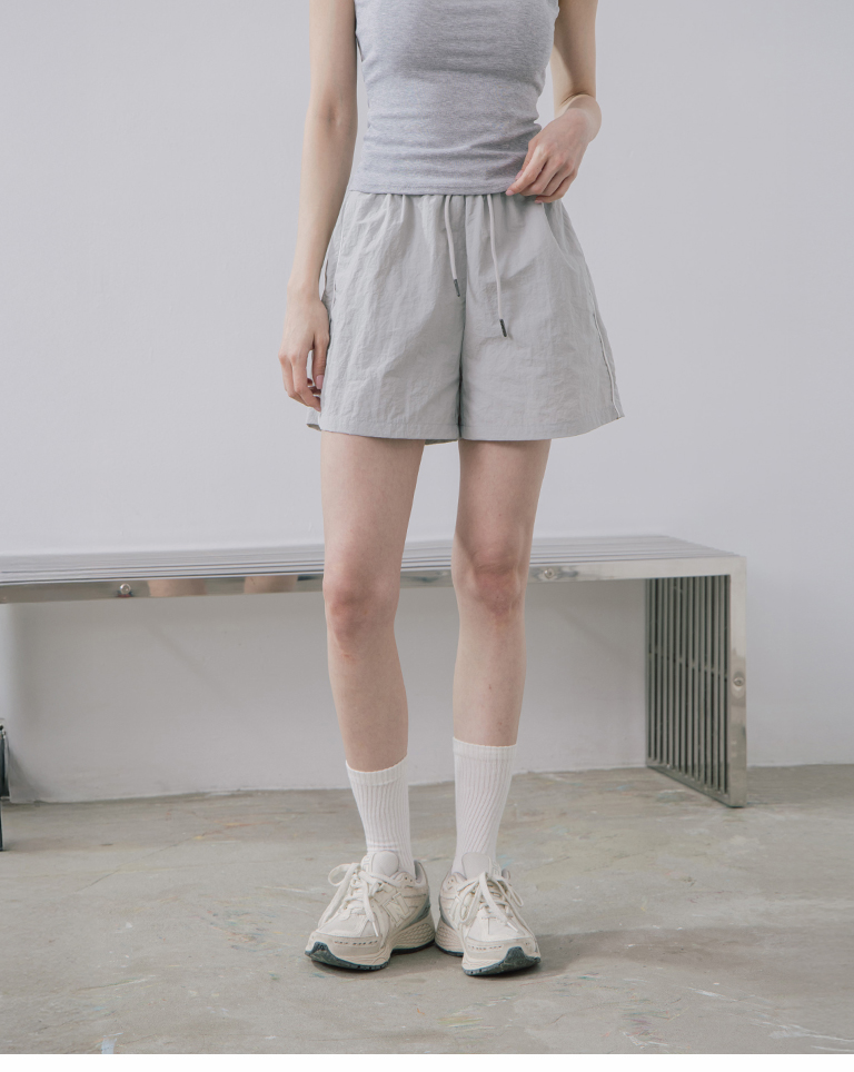 ドローコードナイロンショートパンツ 2色展開