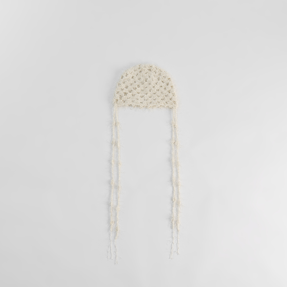 透かし編みニット帽 2色展開