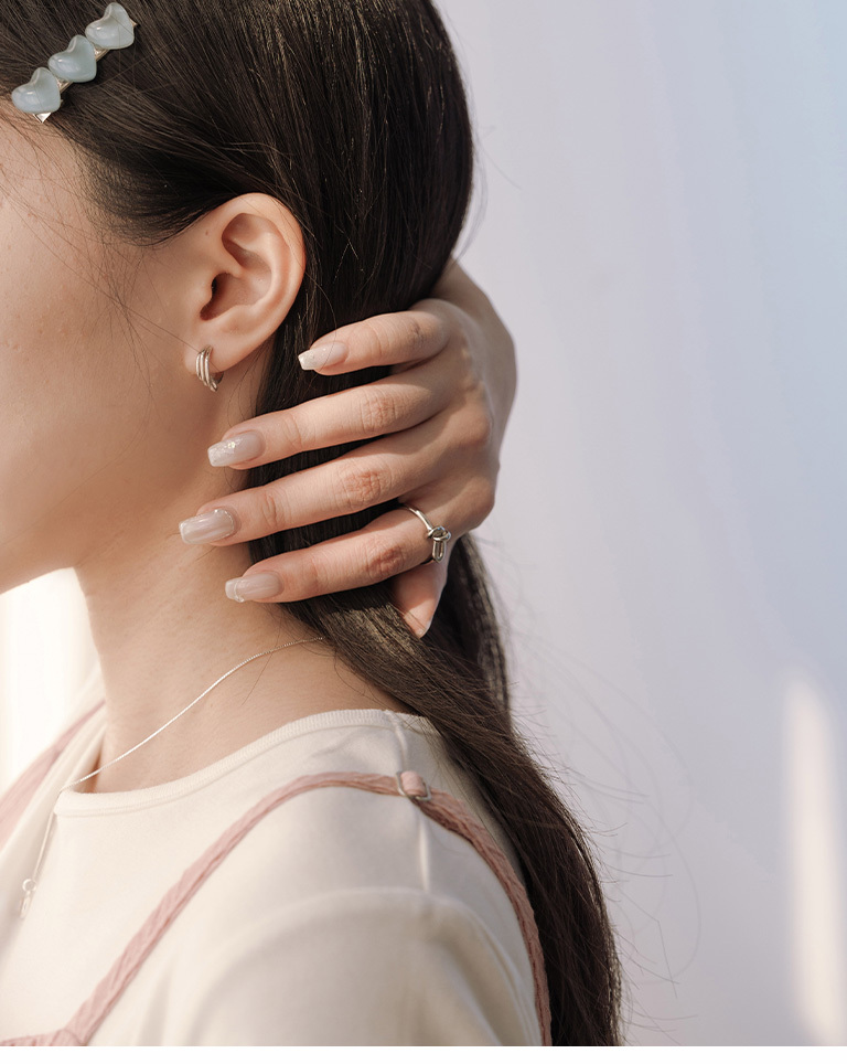 フープレイヤーピアス C型