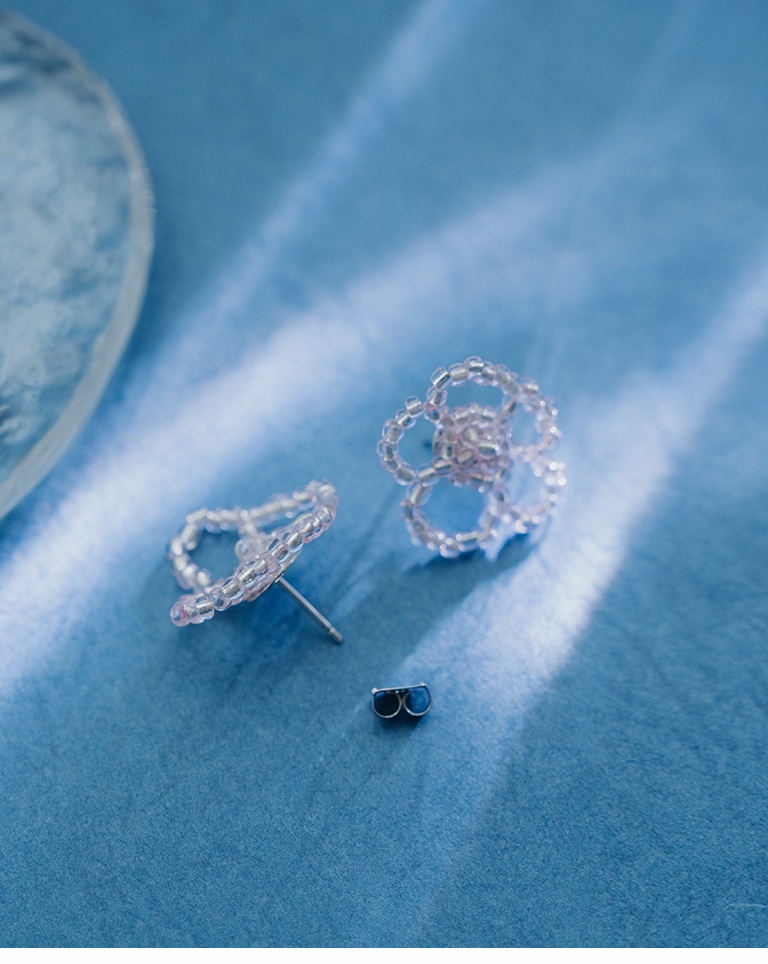 ビーズフラワーピアス 3色展開