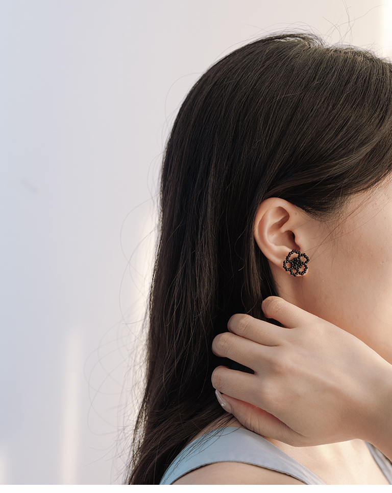 ビーズフラワーピアス 3色展開