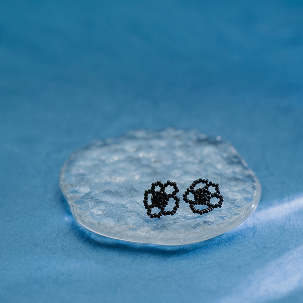 ビーズフラワーピアス 3色展開