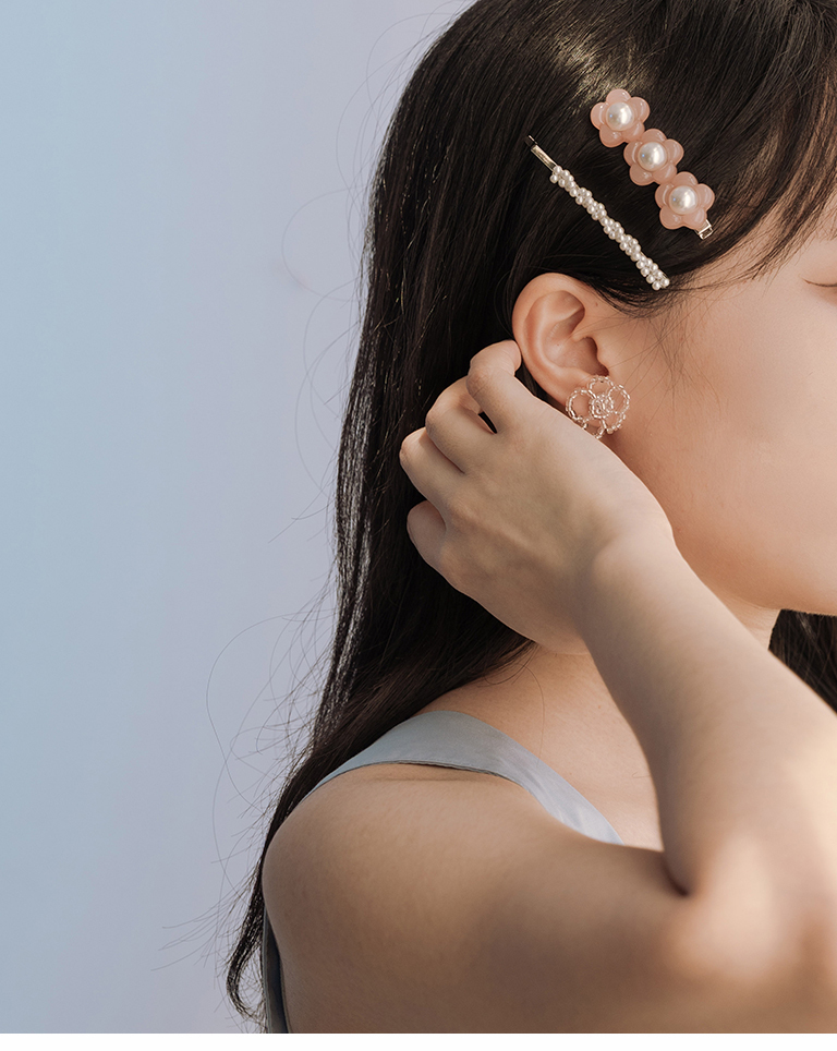 ビーズフラワーピアス 3色展開