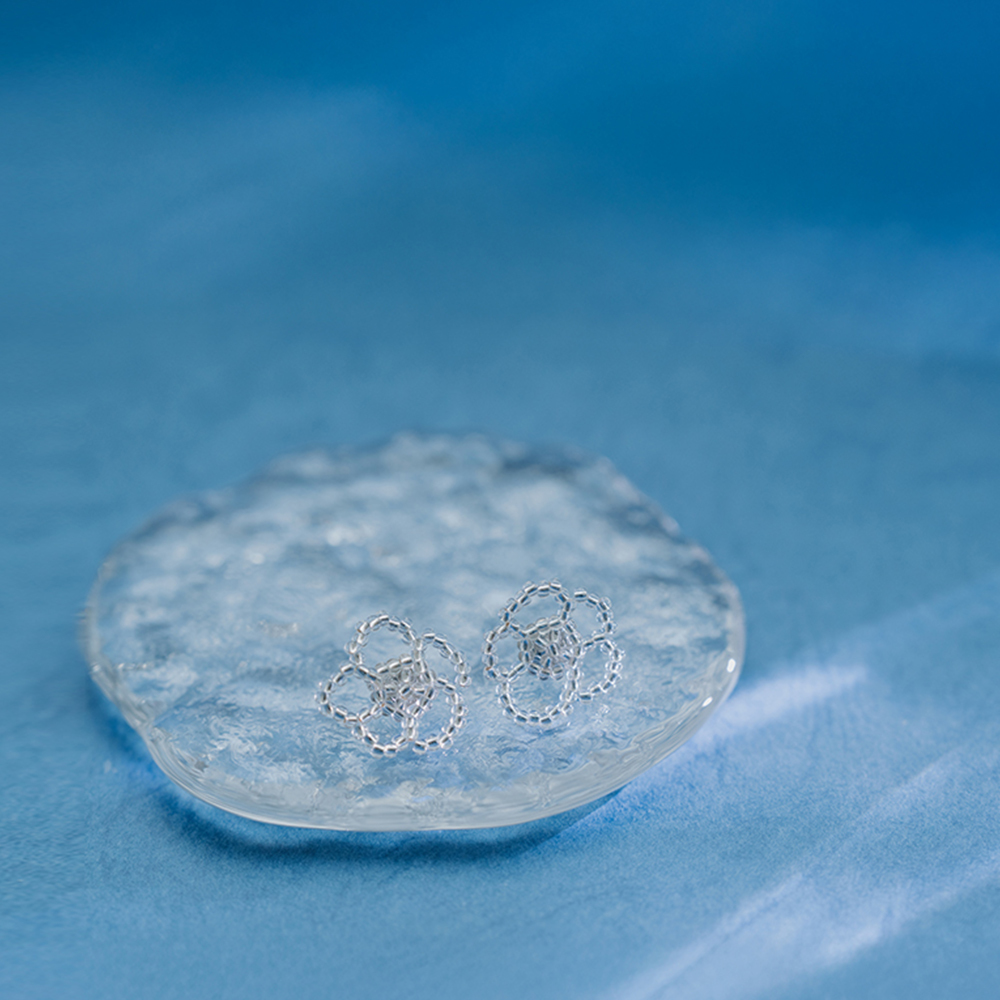 ビーズフラワーピアス 3色展開