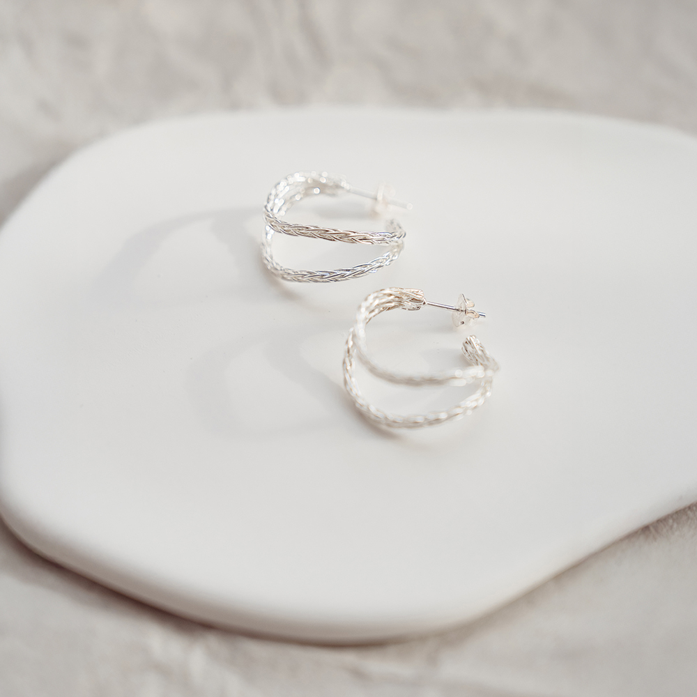 編み込みピアス