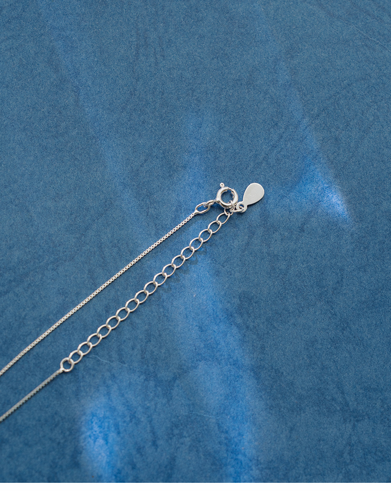 ムーンストーントップのシルバーペンダント