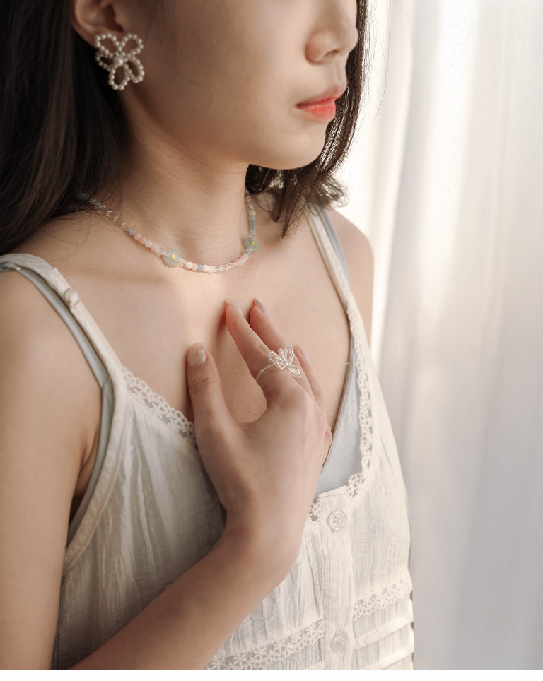 カラフルデイジーモチーフ ビーズネックレス 2色展開