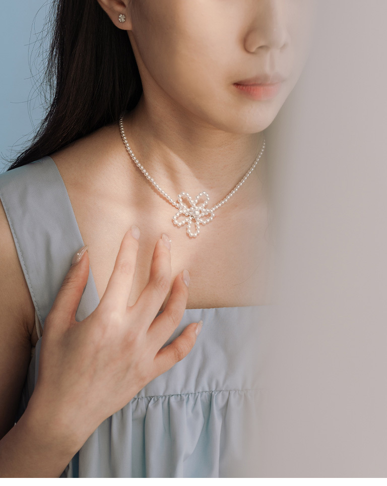 07040390 ビーズフラワー＆パールネックレス