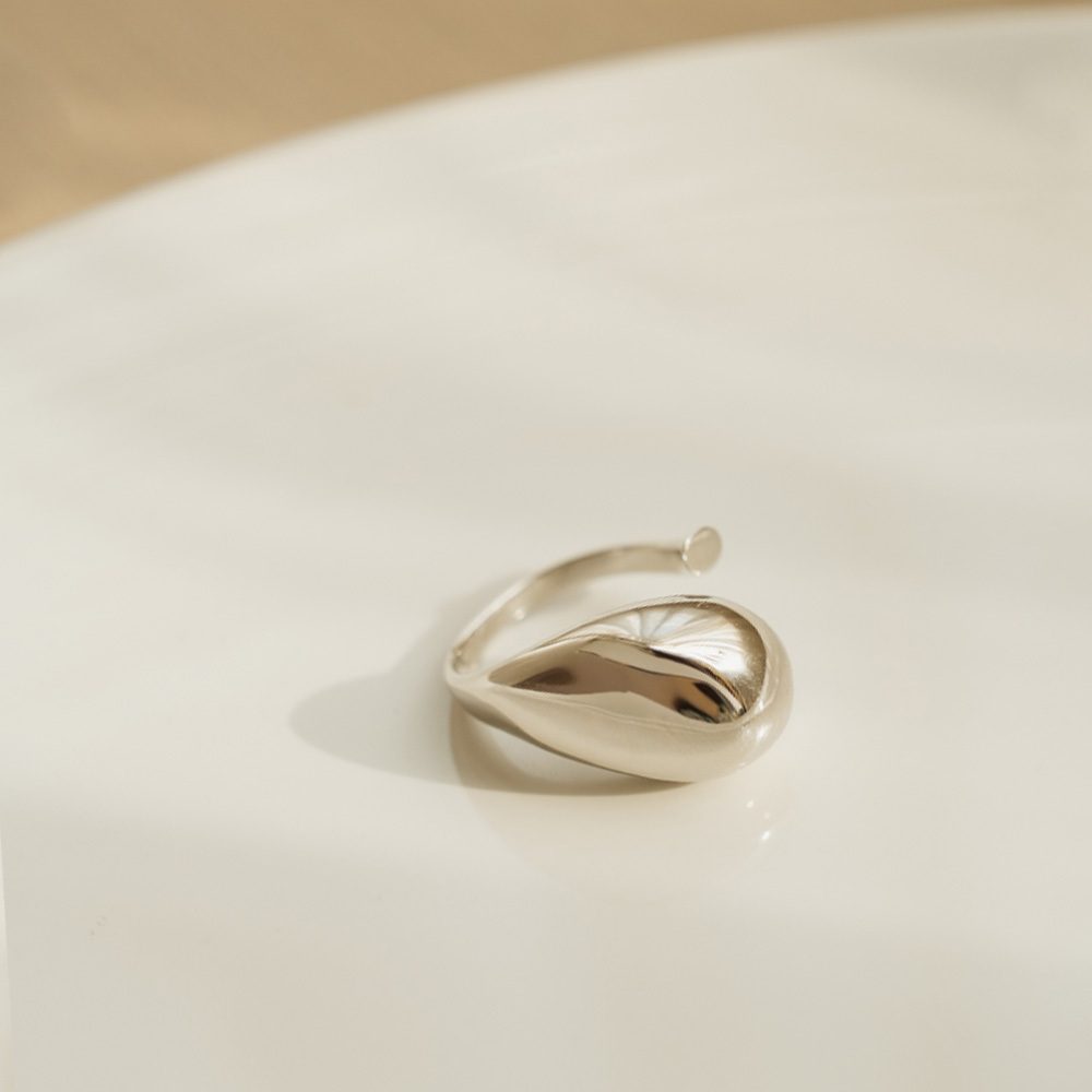 07060247 ティアドロップアシンメトリーリング