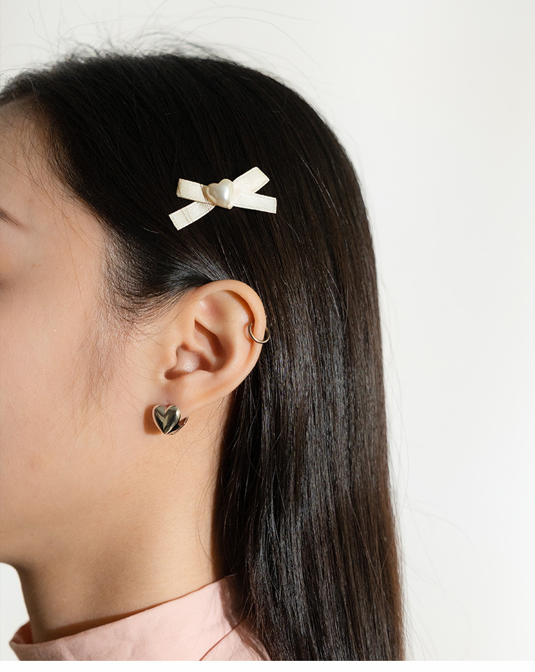 珍珠愛心蝴蝶結緞帶髮夾 兩色售