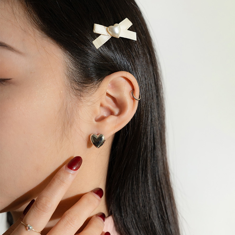 珍珠愛心蝴蝶結緞帶髮夾 兩色售