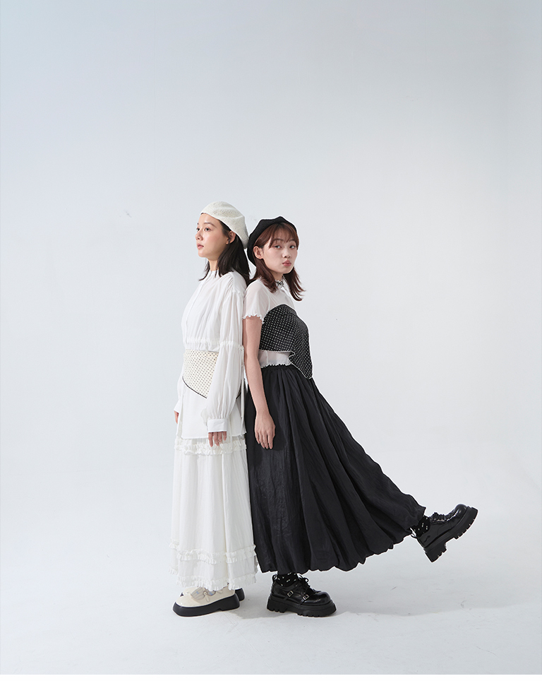 フラワージャカードミドルソックス3色展開