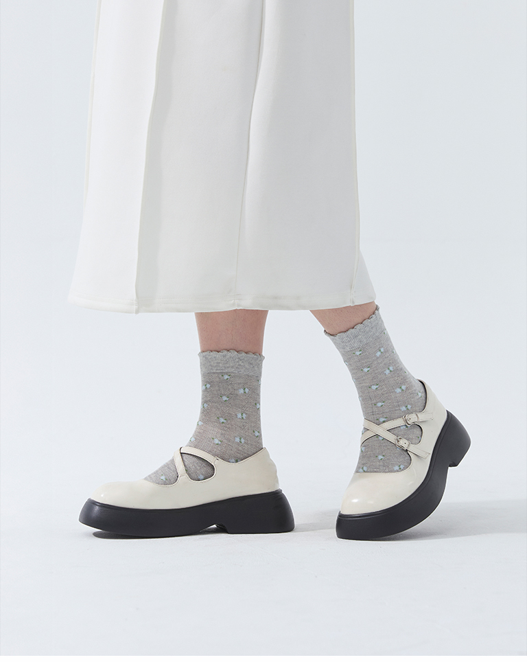 フラワージャカードミドルソックス3色展開