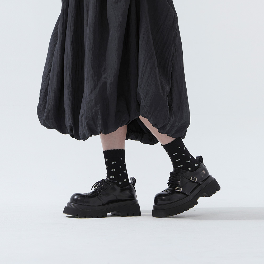 フラワージャカードミドルソックス3色展開