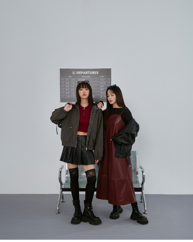 レース切り替えオーバーニーソックス  2色展開