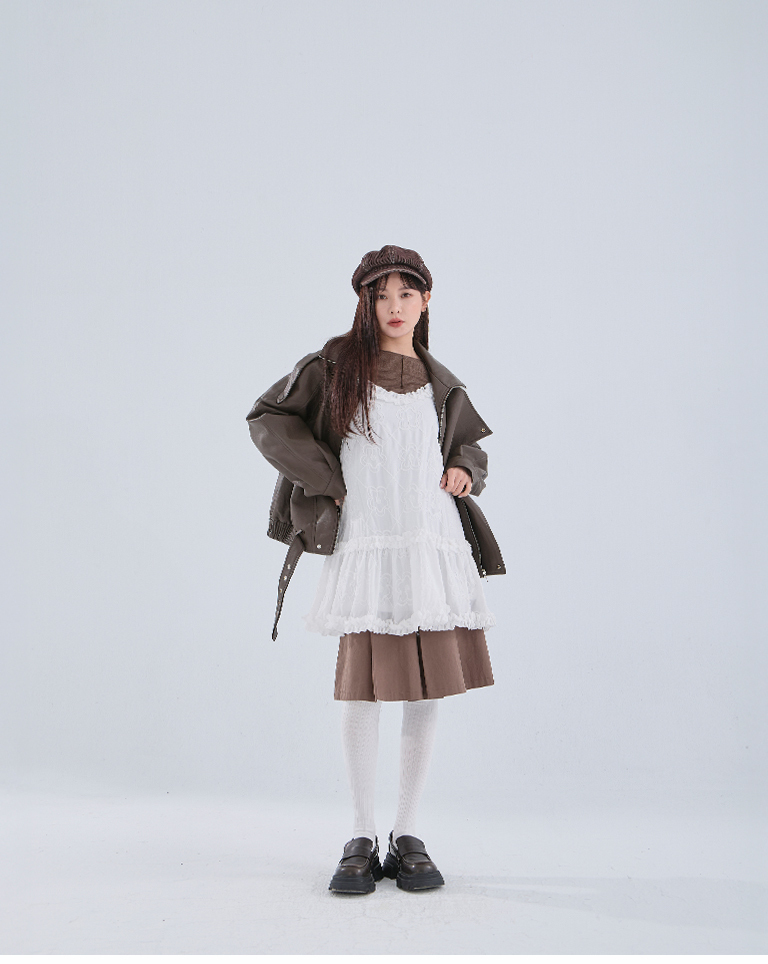 レース切り替えオーバーニーソックス  2色展開