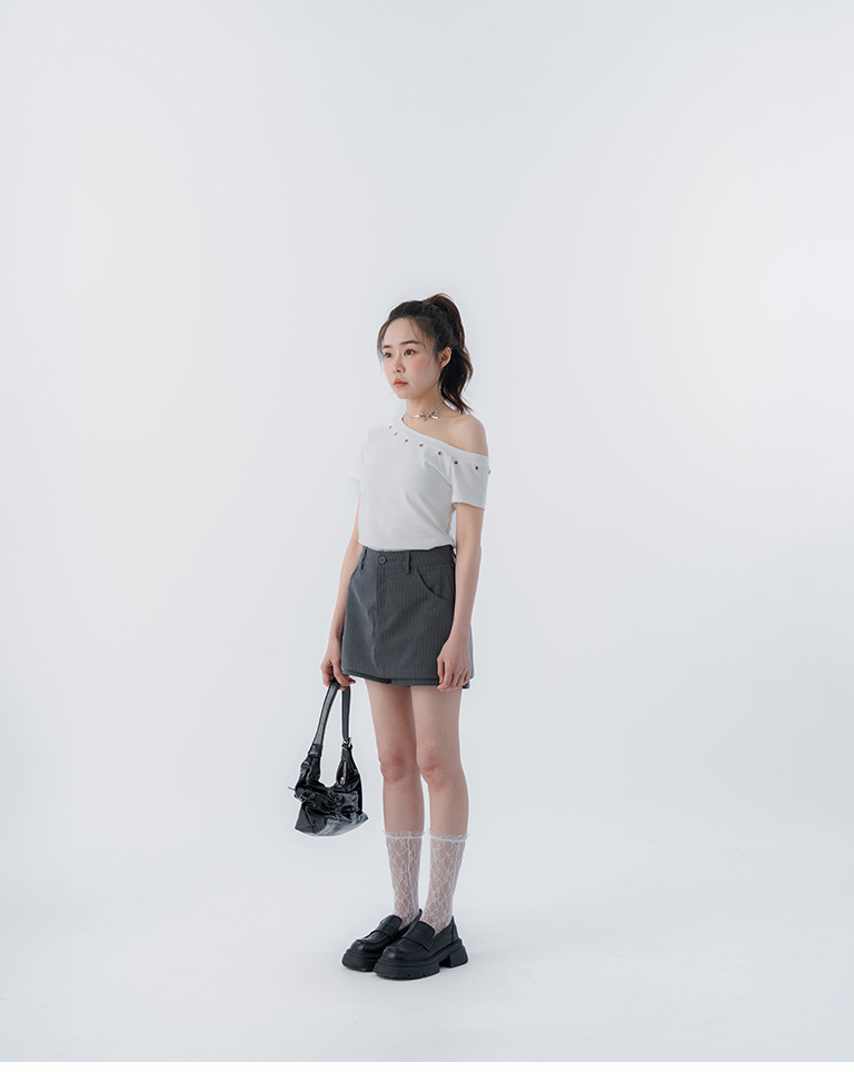 春12未到---フリルレース透かし編みミドルソックス 2色展開