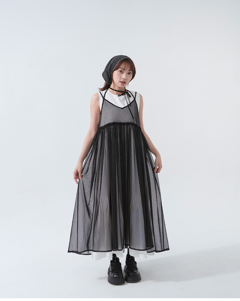 ドットデザイン三角スカーフ2色展開