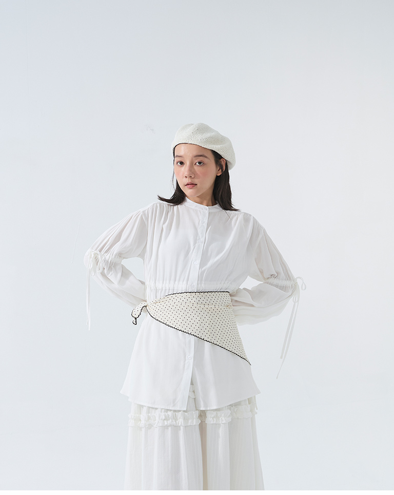 ドットデザイン三角スカーフ2色展開