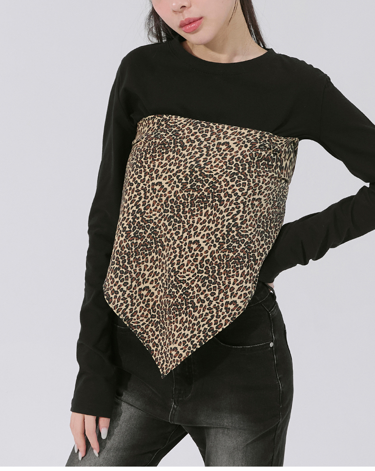 レオパード柄スクエアスカーフ 2色展開