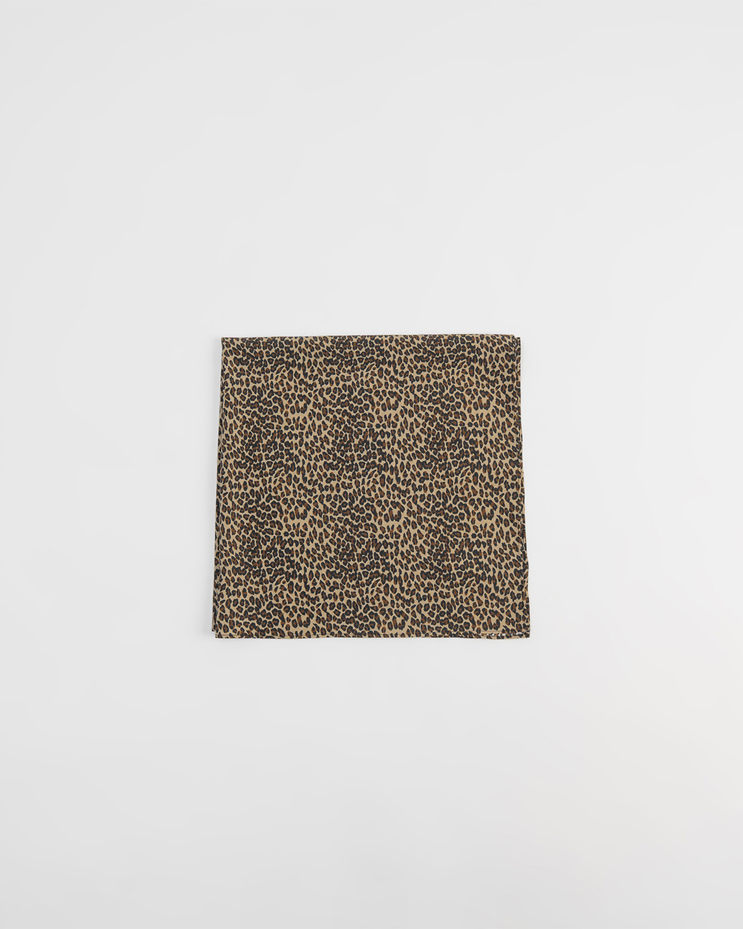 レオパード柄スクエアスカーフ 2色展開