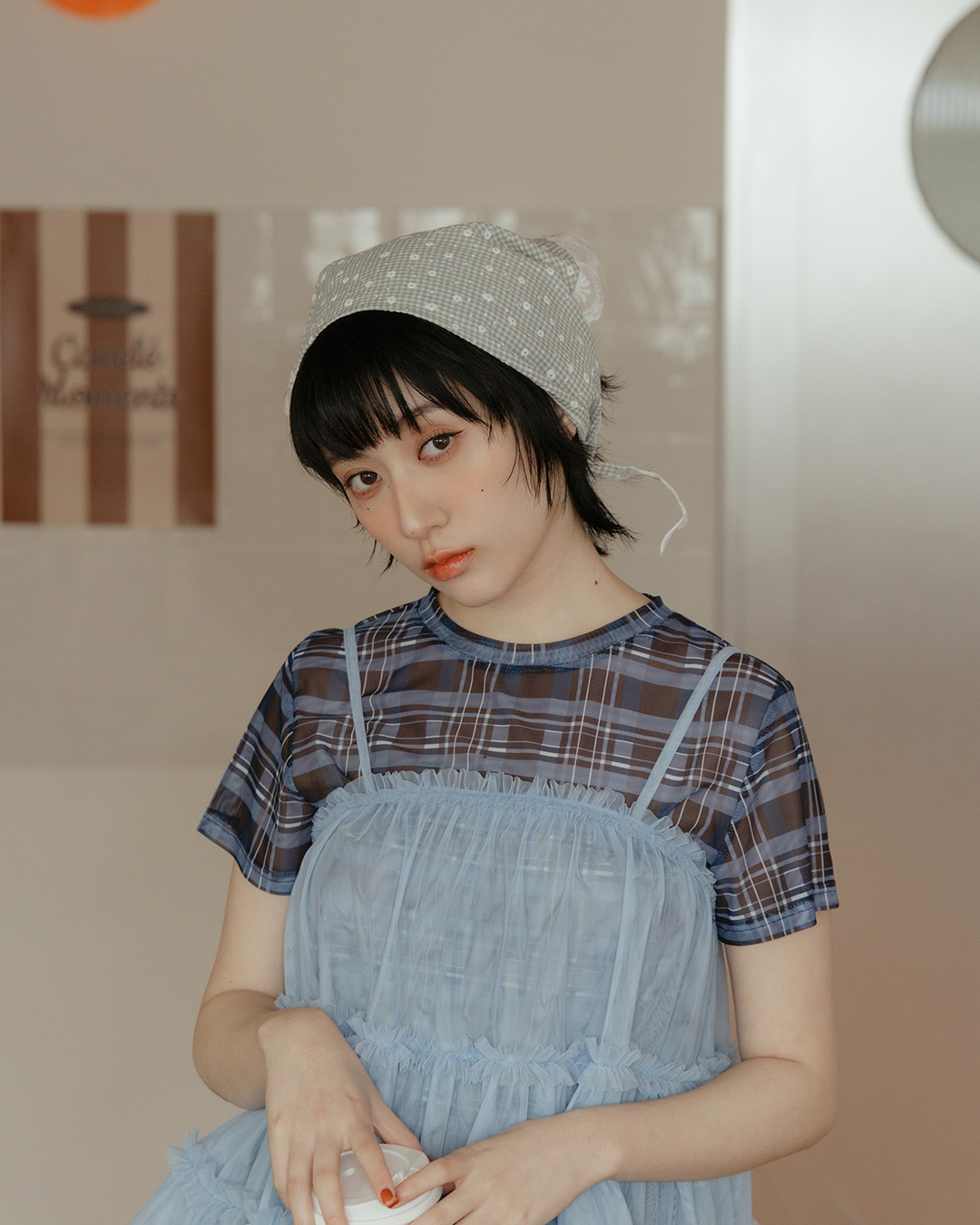 春5尚未收到---フラワーレースデザイン三角スカーフ 2色展開